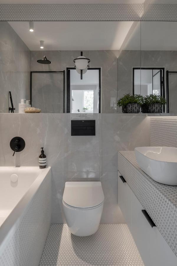 Stylowy Apartament Przy Metrze Warsaw Ngoại thất bức ảnh