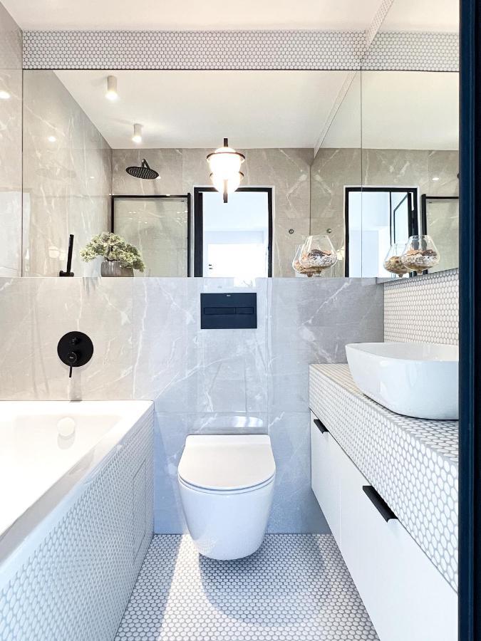 Stylowy Apartament Przy Metrze Warsaw Ngoại thất bức ảnh